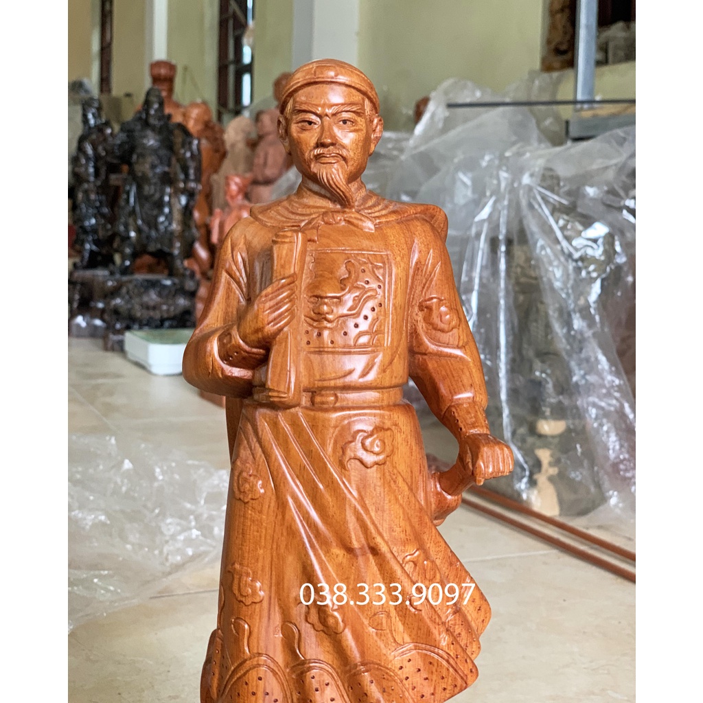 Tượng trần quốc tuấn trần hưng đạo hưng đạo vương chữ dập nổi được làm bằng gỗ hương