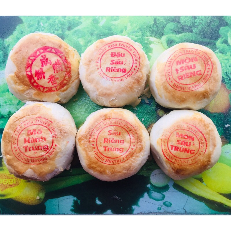 Bánh pía môn sầu riêng Thành Hương- Pía giấy xưa truyền thống