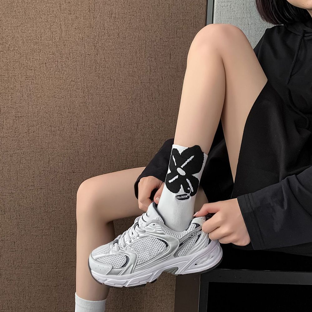 Vớ cotton cổ cao thêu họa tiết hoa nhiều màu dễ thương phong cách Hàn Quốc thời trang cho nữ