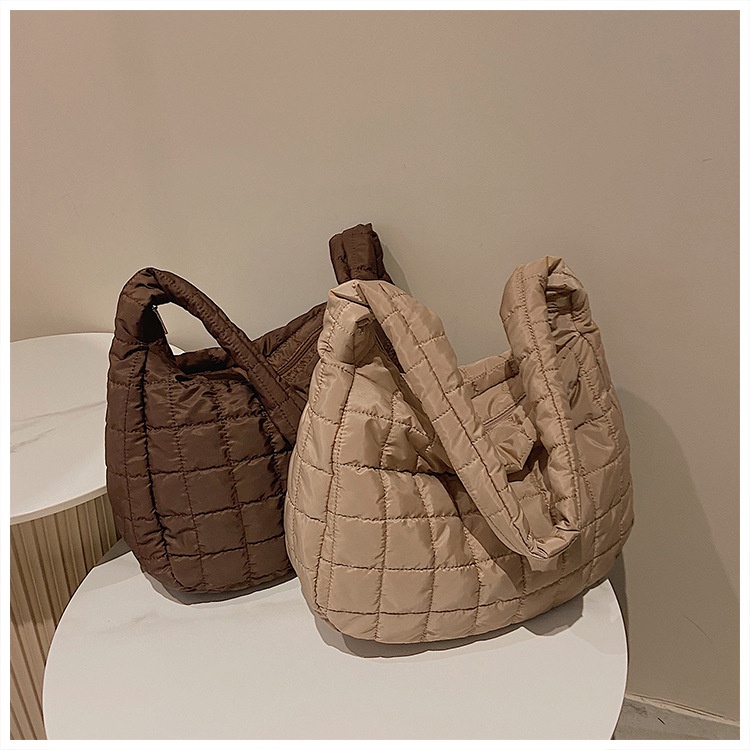 Túi Phao Đeo Chéo Jennie BLACKPINK đủ màu