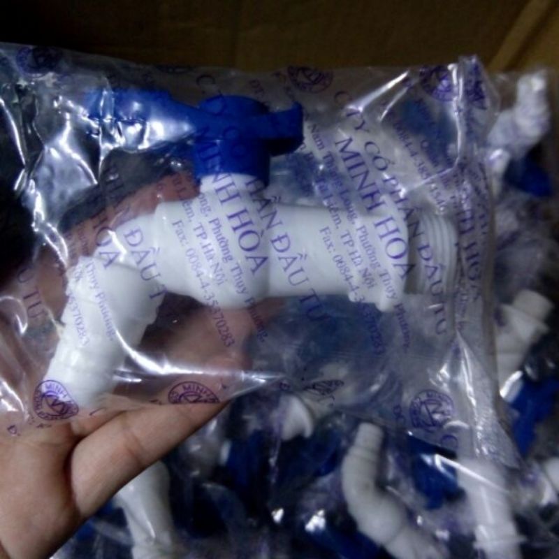 Vòi gạt nhựa công ty Minh Hoà