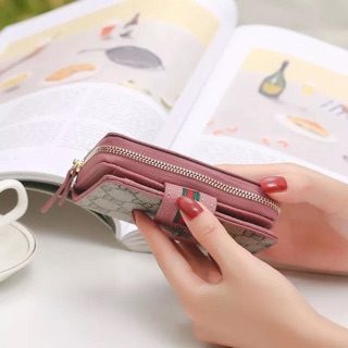 Ví ngắn cầm tay