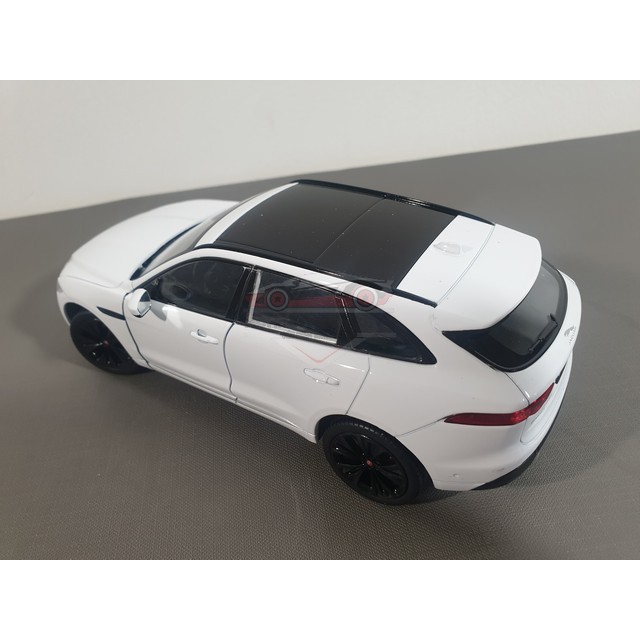 Xe mô hình Jaguar F-Pace, tỉ lệ 1:24