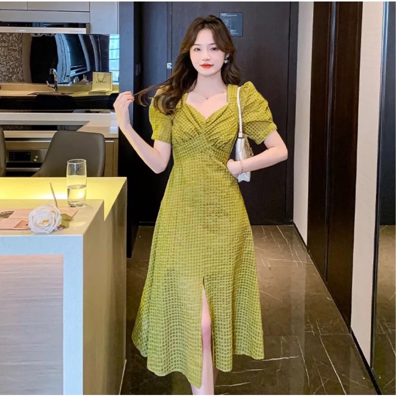Đầm midi xoè chéo eo caro