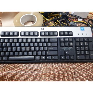 Phím HP cũ văn phòng còn dùng tốt cổng usb