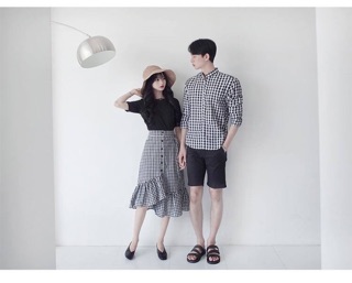 Chân váy caro cài lệch tà