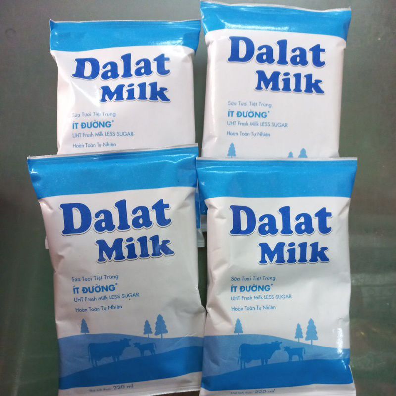 Sữa dalat milk túi 220ml