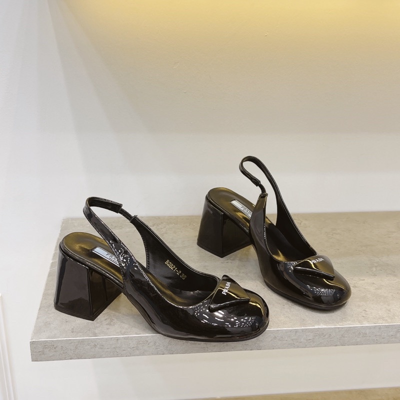 Sandal mũi tròn gót trụ fullbox