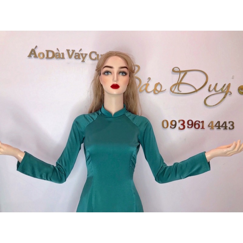 Áo dài lụa bóng thiết kế xanh rêu