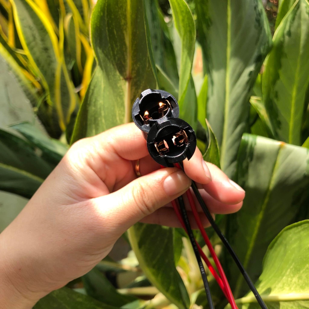 Jack đèn T10 đèn hông cửa Mitsubishi Grandis hoặc các xe khác dùng chung tương tự