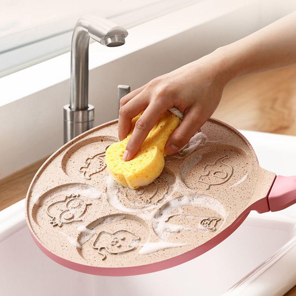 Chảo Chiên Trứng 7 Lỗ Tiện Dụng Cho Nhà Bếp