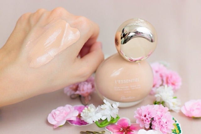 Kem nền Guerlain L'essentiel, Parure Gold, Lingerie de Peau mini 15ml | BigBuy360 - bigbuy360.vn