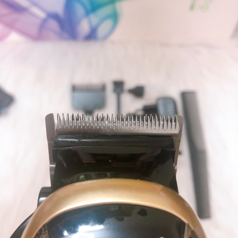 Tông đơ cắt tóc nam SURKER SK-803 Chuyên Nghiệp ( Tặng kèm lược cắt tóc Cao Cấp )