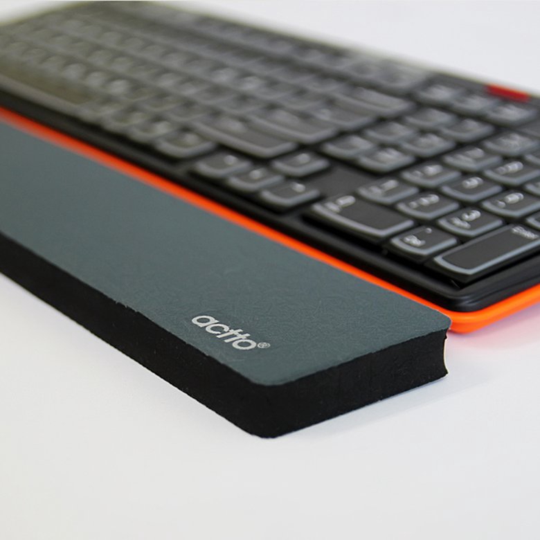 Đệm hỗ trợ cổ tay thoải mái khi dùng bàn phím laptop/máy tính