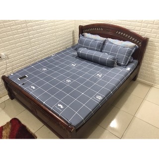 Bộ chăn hè ga gối tặng kèm vỏ ôm - Kẻ vương miện đen