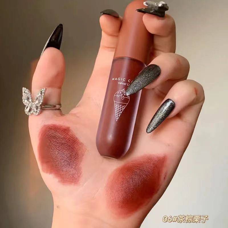 [Hàng mới về] Son kem trang điểm dưỡng ẩm lâu trôi chống thấm nước thiết kế họa tiết que kem đáng yêu