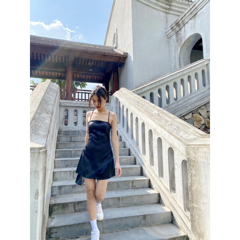 Đầm lụa 2 dây | BigBuy360 - bigbuy360.vn