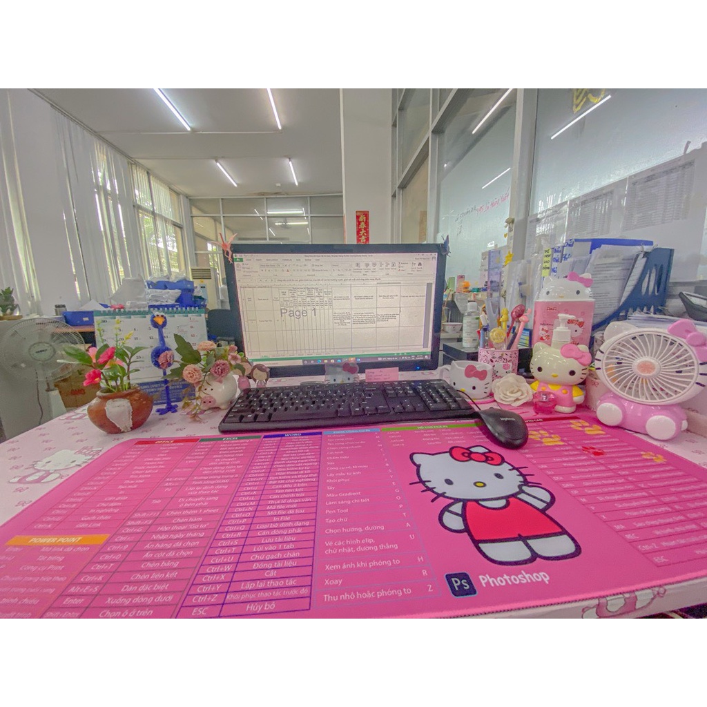 Lót Di Chuột Phím Tắt Văn Phòng Màu Hồng HELLO KITTY 80 * 30cm / 30 * 25cm