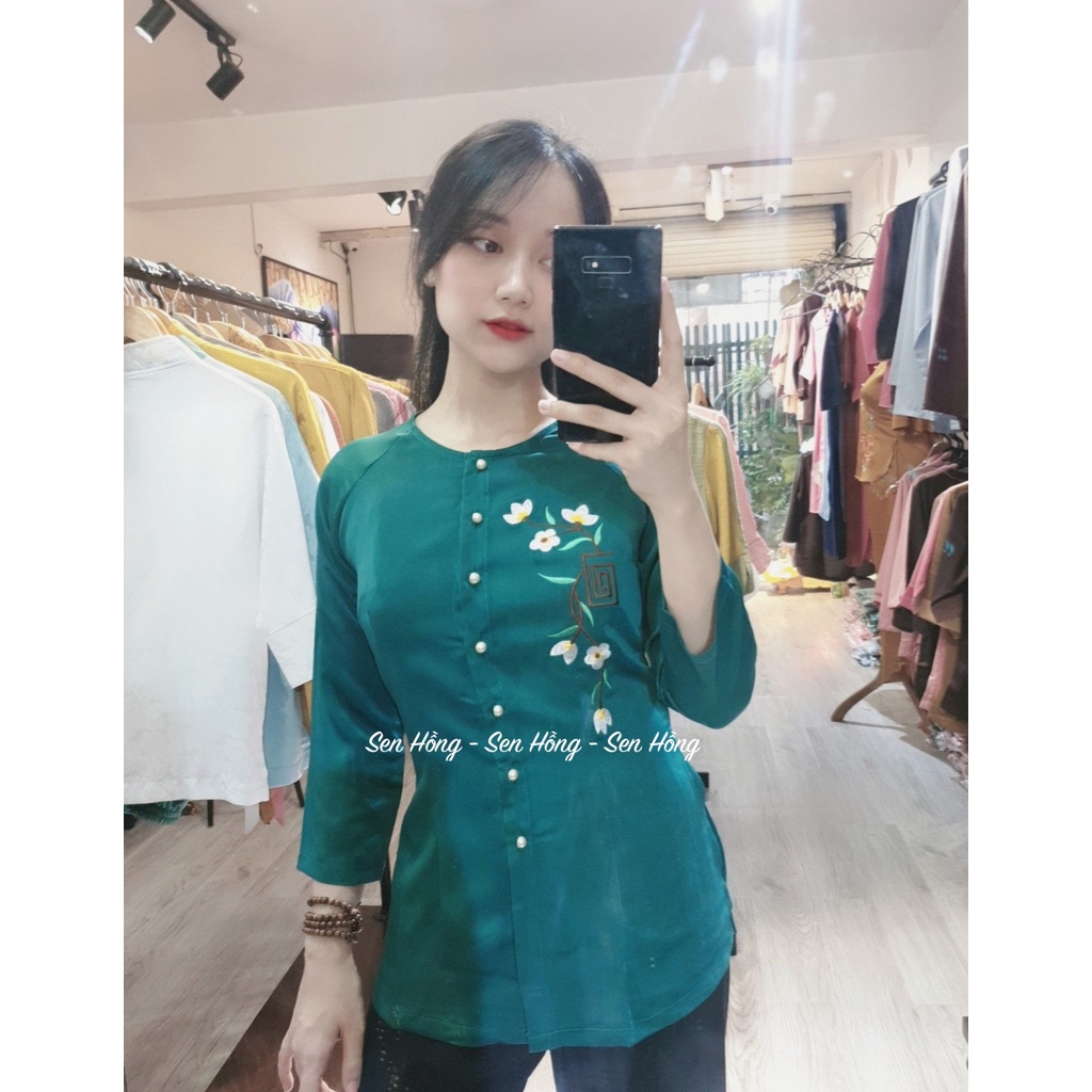 Bộ đồ đi lễ xinh xắn _ Sẵn Hàng_ Đồ lụa tằm ý thêu hoa màu xanh lá đậm