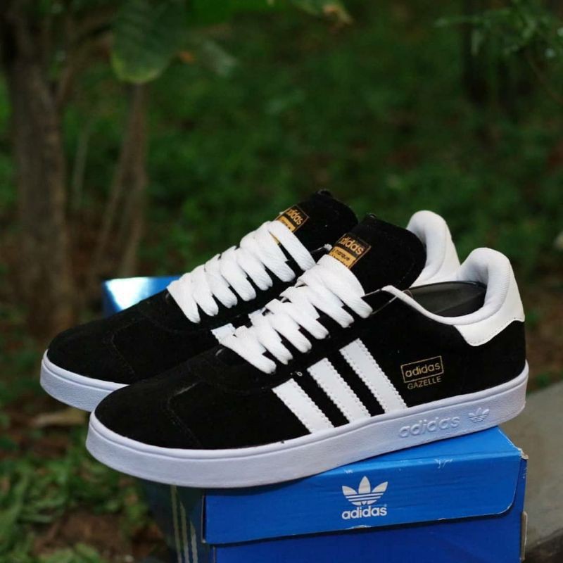 Giày Thể Thao Adidas Gazelle Màu Trắng Đen Cho Nam