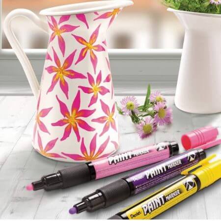 Bút sơn Pentel MMP20 nét 4.0mm vẽ trên được nhiều chất liệu