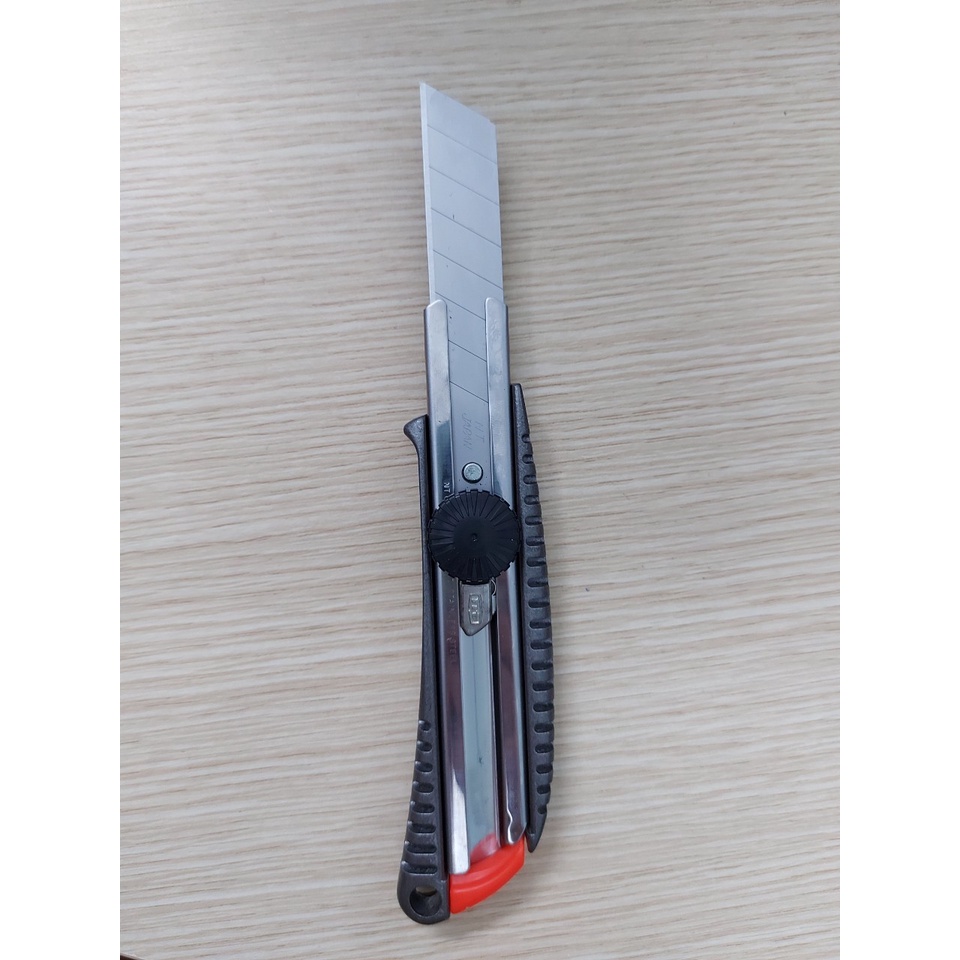 Dao rọc giấy, Dao trượt NT Cutter L-500G