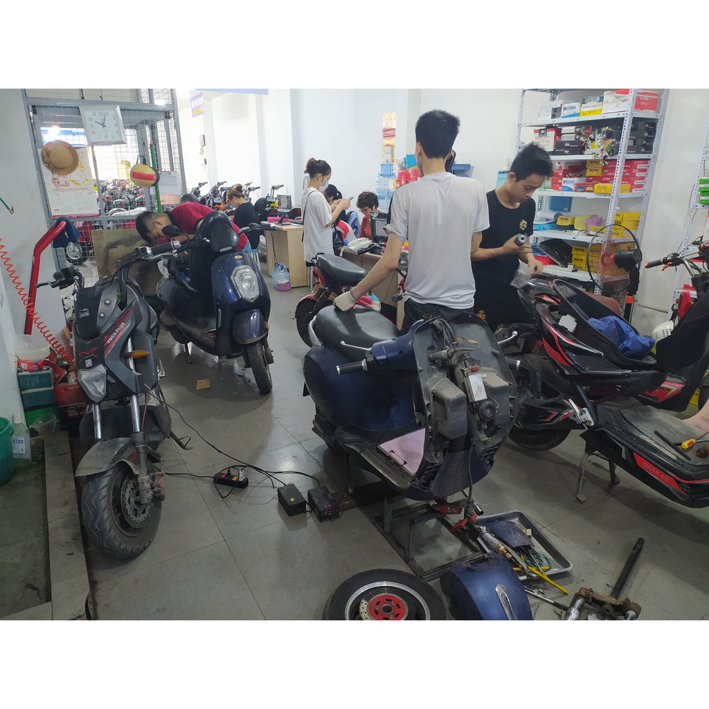 SẠC XE MÁY ĐIỆN VESPA CHUYÊN DỤNG - BẢO HÀNH CHÍNH HÃNG 12 THÁNG