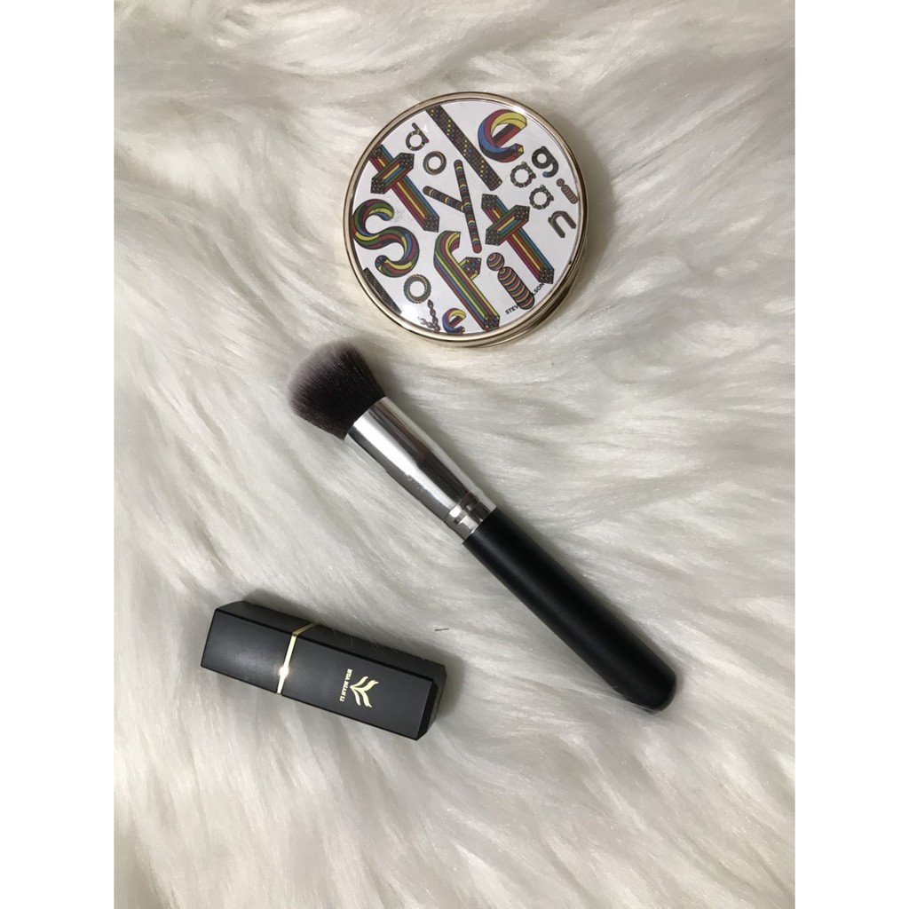 Cọ Trang Điểm Nền Docolor (Không Logo)