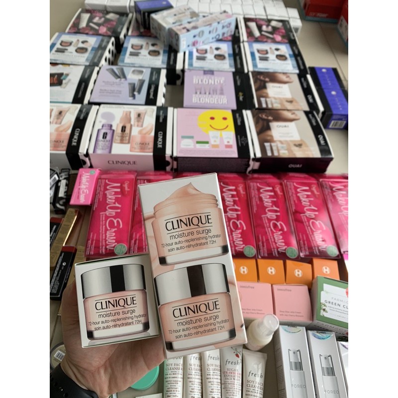 [CHÍNH HÃNG] Kem dưỡng Clinique Moisture Surge 72h Hydrator 15ml/30ml/ 50ml/ 75ml Fullbox | BigBuy360 - bigbuy360.vn