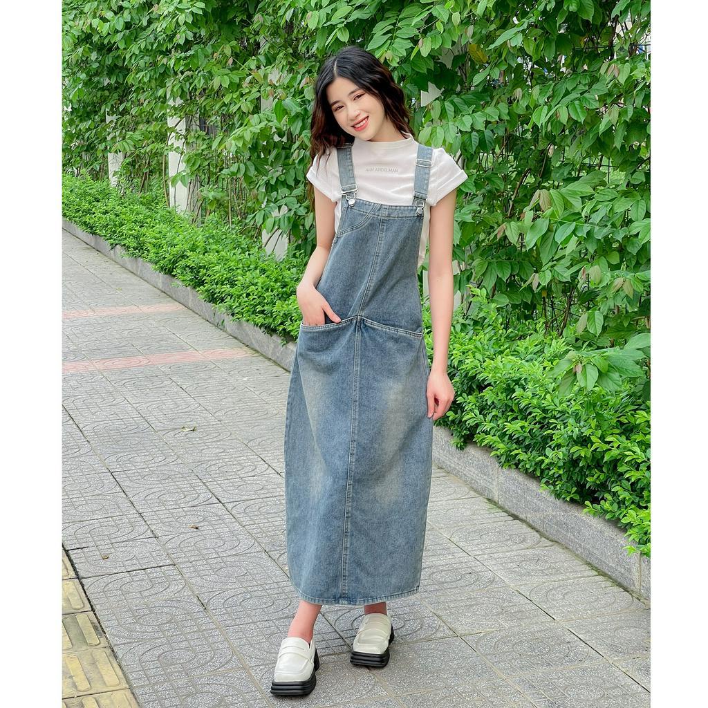 Váy yếm jean dài RETRO phai phủ vàng dáng suông, váy yếm dài jeans baggy đai xích trước túi chữ V Y4XS01 - JEANBOO