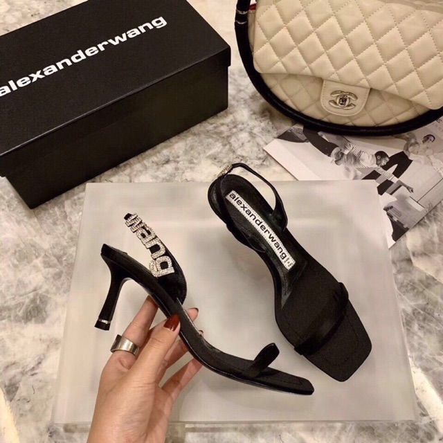 Giày cao gót sandal Wang