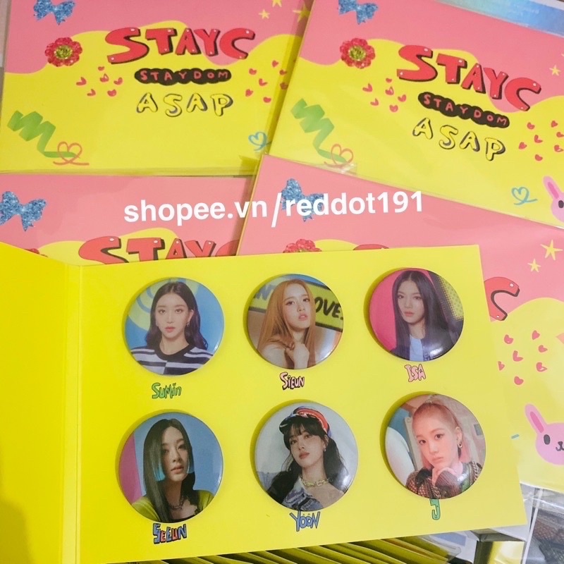Huy hiệu STAYC Pin Button Staydom
