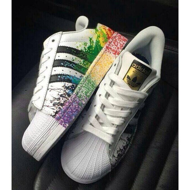 Giày Adidas