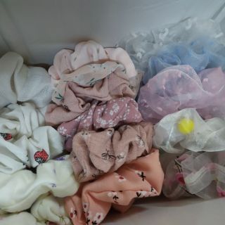 Hộp đựng scrunchies cho combo
