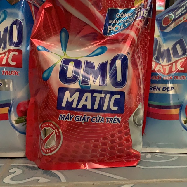 Nước giặt OMO Matic