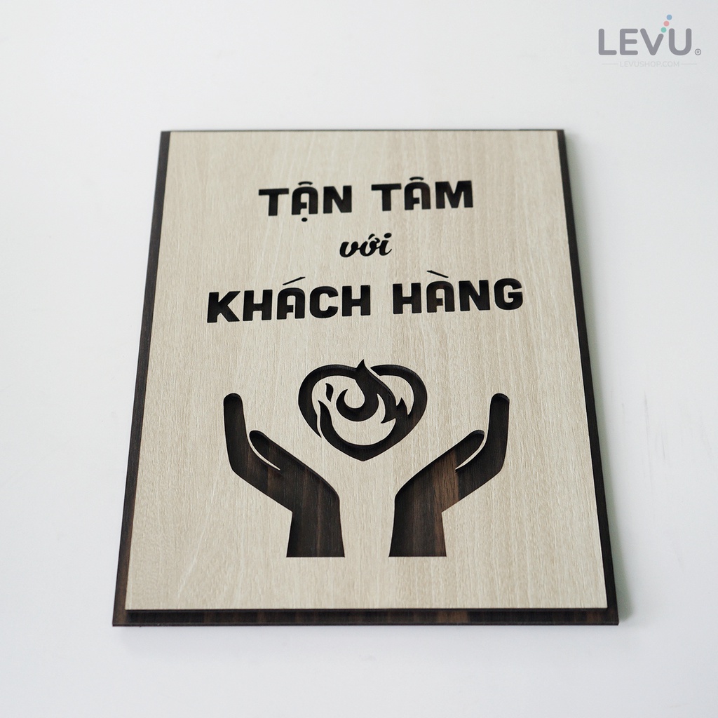 Tranh khẩu hiệu công ty LEVU134 "Tận tâm với khách hàng"
