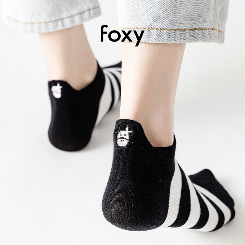 Tất Nữ Dễ Thương Hàn Quốc Foxy Cổ Ngắn Hoạ Tiết Bò Sữa Xinh Xắn - FOS005