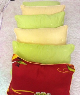 Gối lá đinh lăng cho bé
