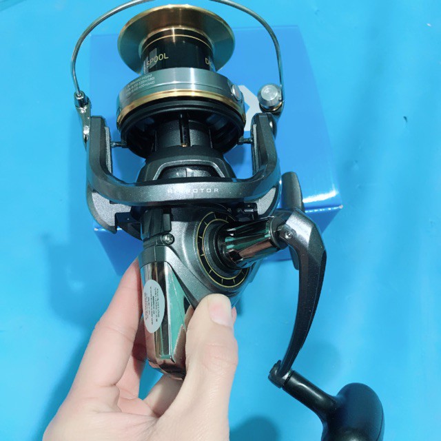 máy câu cá DAIWA 6000 SHOPRECAST hàng việt nam sản suất máy là hàng cao cấp y hình ảnh máy quay siêu mượt | BigBuy360 - bigbuy360.vn