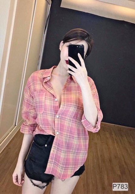 Áo sơ mi kẻ hot hit