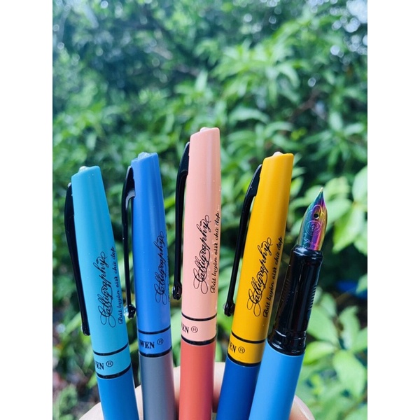 Bút Máy 879 ngòi mài cầu vồng bẩy mầu,tặng theo ngòi viết
