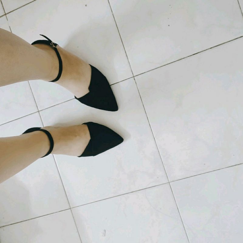 (có sẵn)giày cao gót big size  40 41 42 43 đế vuông 7 phân và 5 phân big size ngoại cỡ