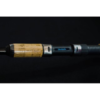 CẦN CÂU MÁY LURE DAIWA SWEEPFIRE