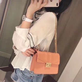 Túi CNK vuông 3 màu cam/đen/đỏ