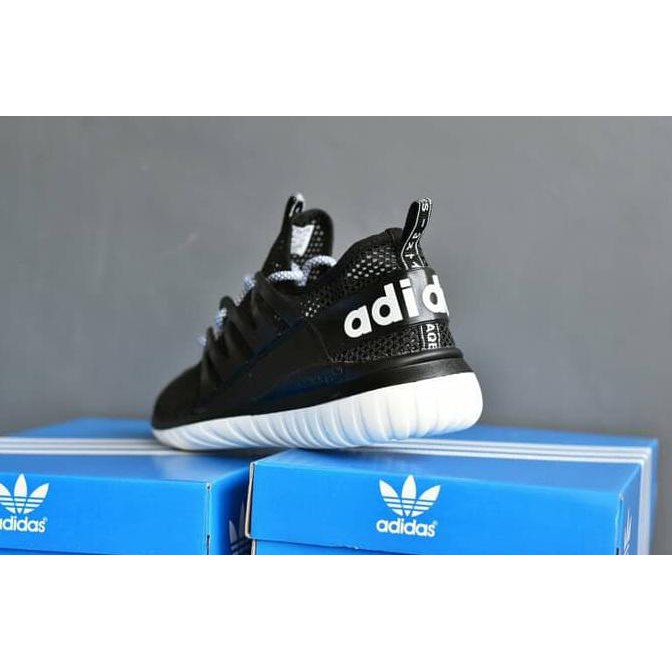 Giày Thể Thao Adidas Tubular Radial Trắng Đen Phiên Bản Giới Hạn Cho Nam Tbl 01