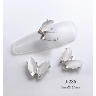 charm buom trang trí nail
