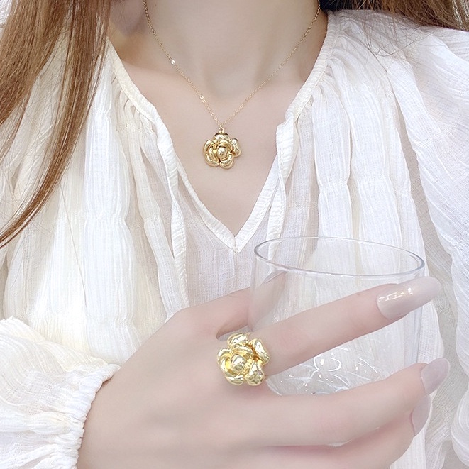 Vòng cổ mạ vàng 18K mặt hoa đính đá thời trang cho nữ