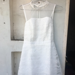 Đầm ren Marc new tag size M