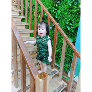Bộ đồ lính rằn ri bé gái
