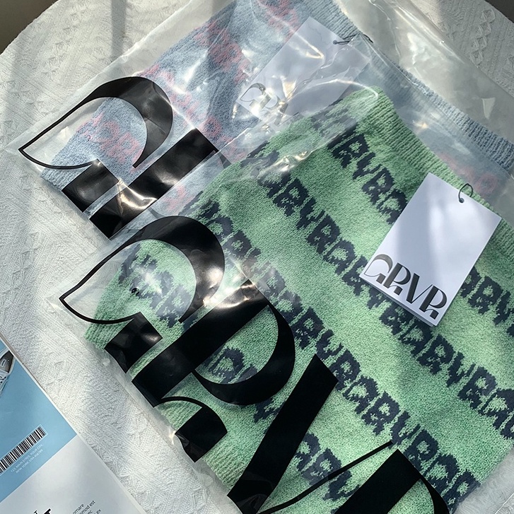 Porozi  Áo croptop ống  dệt kim in chữ thời trang Hàn Quốc cho nữ